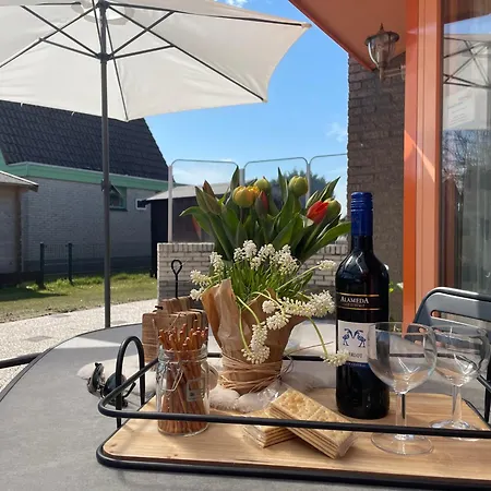 Zeester 143 度假居 *