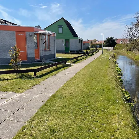 Zeester 143 Semesterbostad